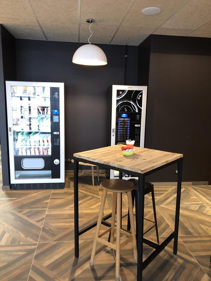 Ibis Budget Annecy Sud-Poisy Exterior photo