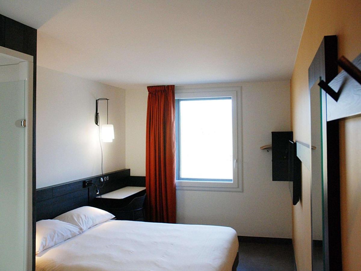 Ibis Budget Annecy Sud-Poisy Exterior photo
